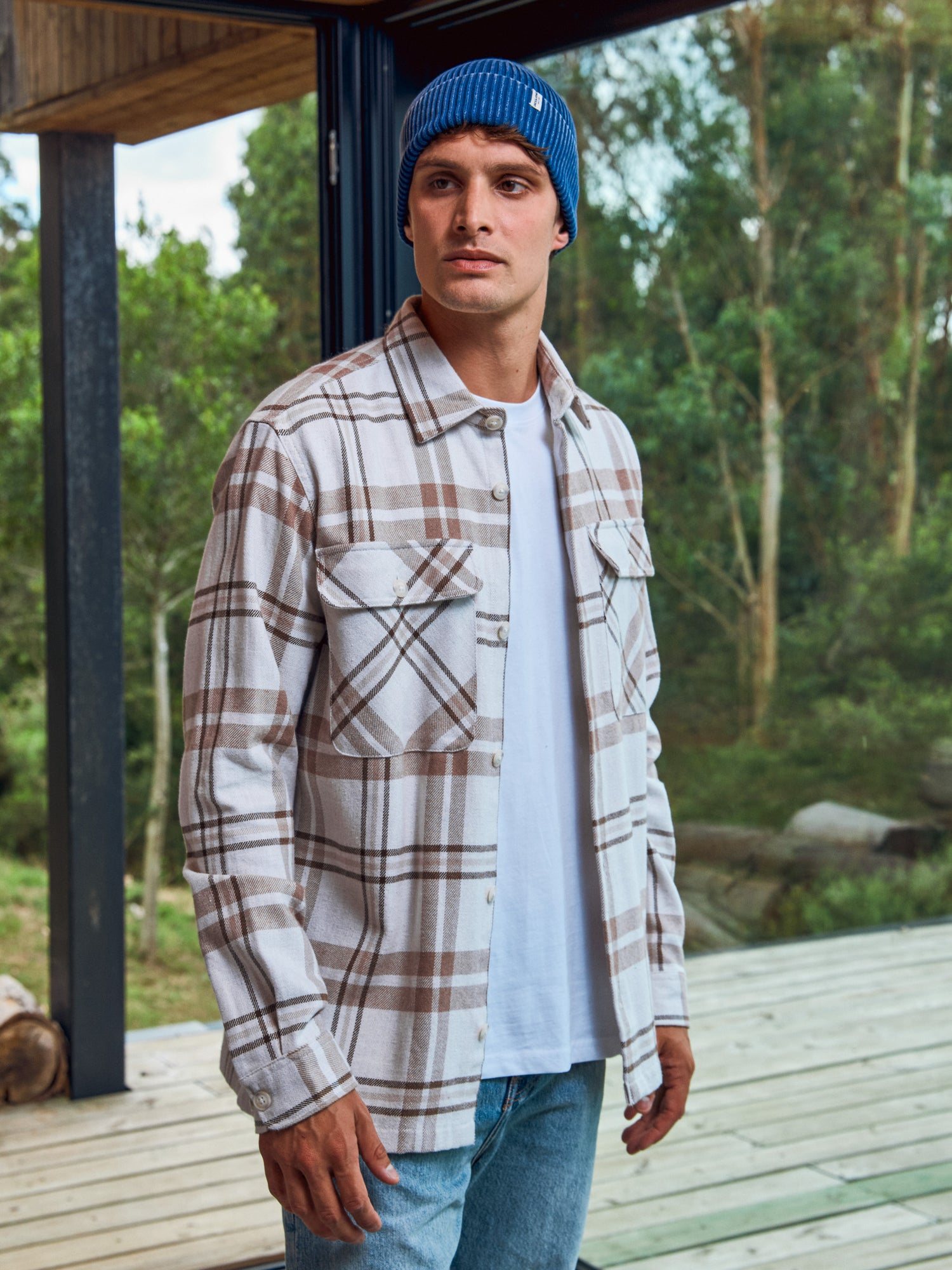 SOBRECAMISA RAYMOND - Cloud Dancer Fit:COMFORT FIT