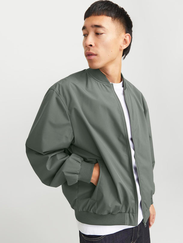Product CHAQUETA BOMBER CHARGE - Agave Green - Image 4