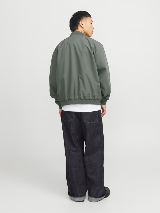 Product CHAQUETA BOMBER CHARGE - Agave Green - Image 3