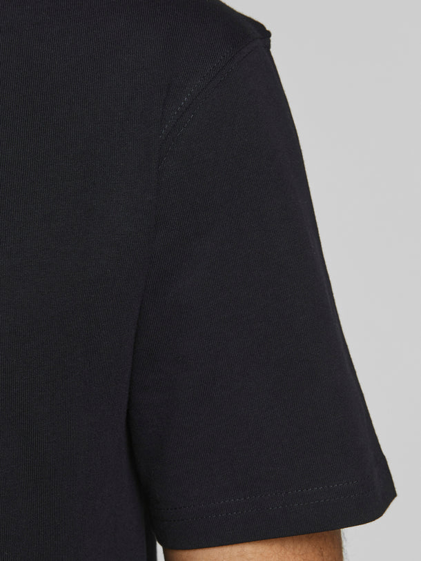 Product POLERA RELAXED - Black Fit:RELAXED - Image 2