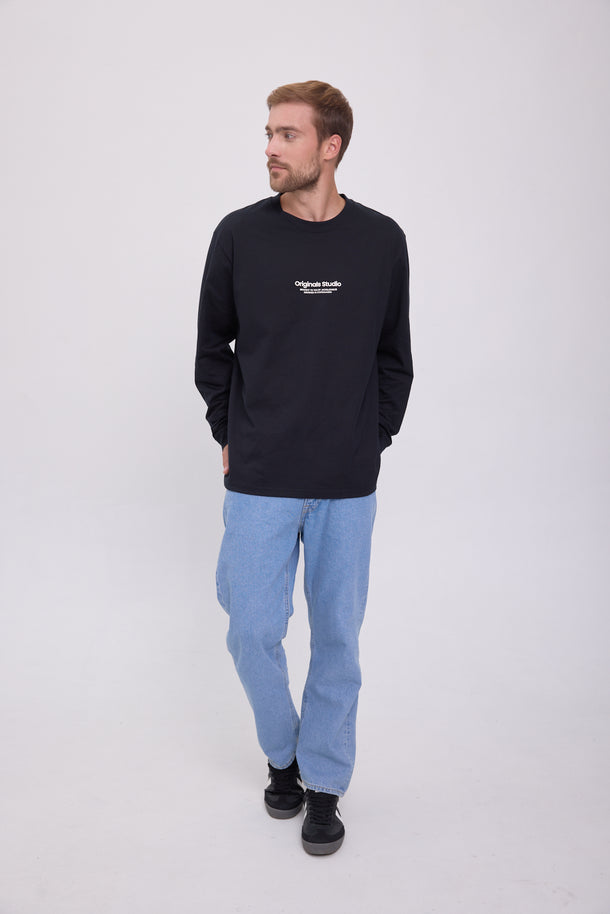 Product POLERA VESTERBRO - Black - Image 2