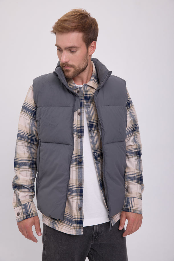 Product CHALECO PUFFER VESTERBRO - Iron Gate - Image 4