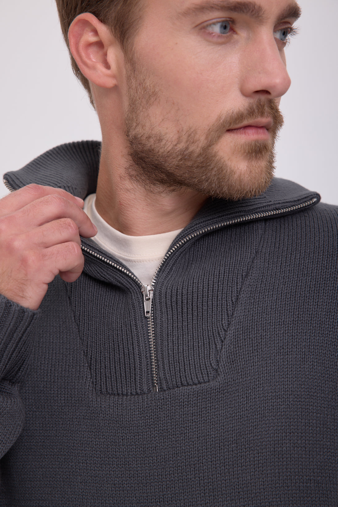 SWEATER WIDE TEJIDO CON CIERRE FREDERIKSBERG - Iron Gate