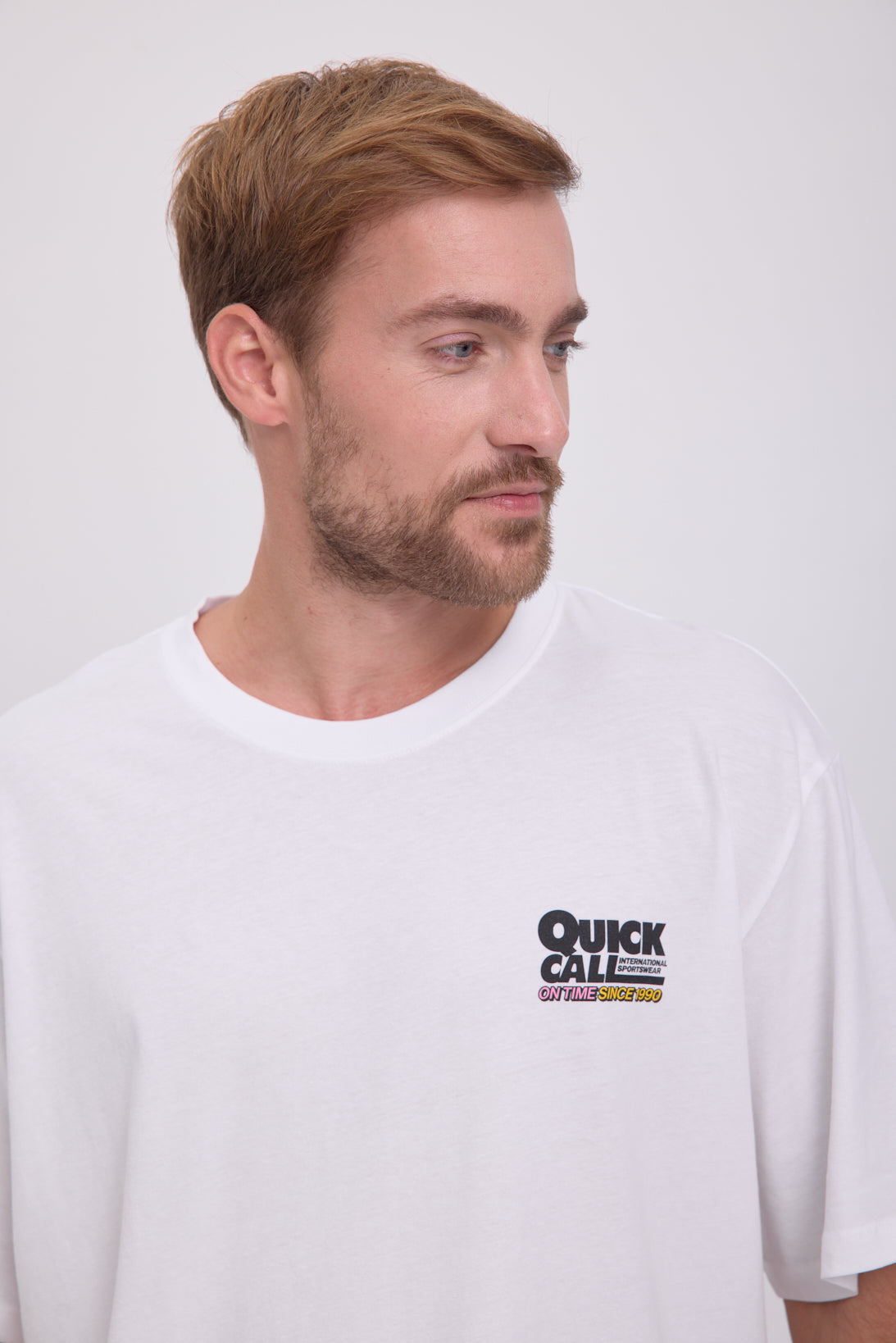POLERA SALON - Bright White Print:RUNNING RABBIT