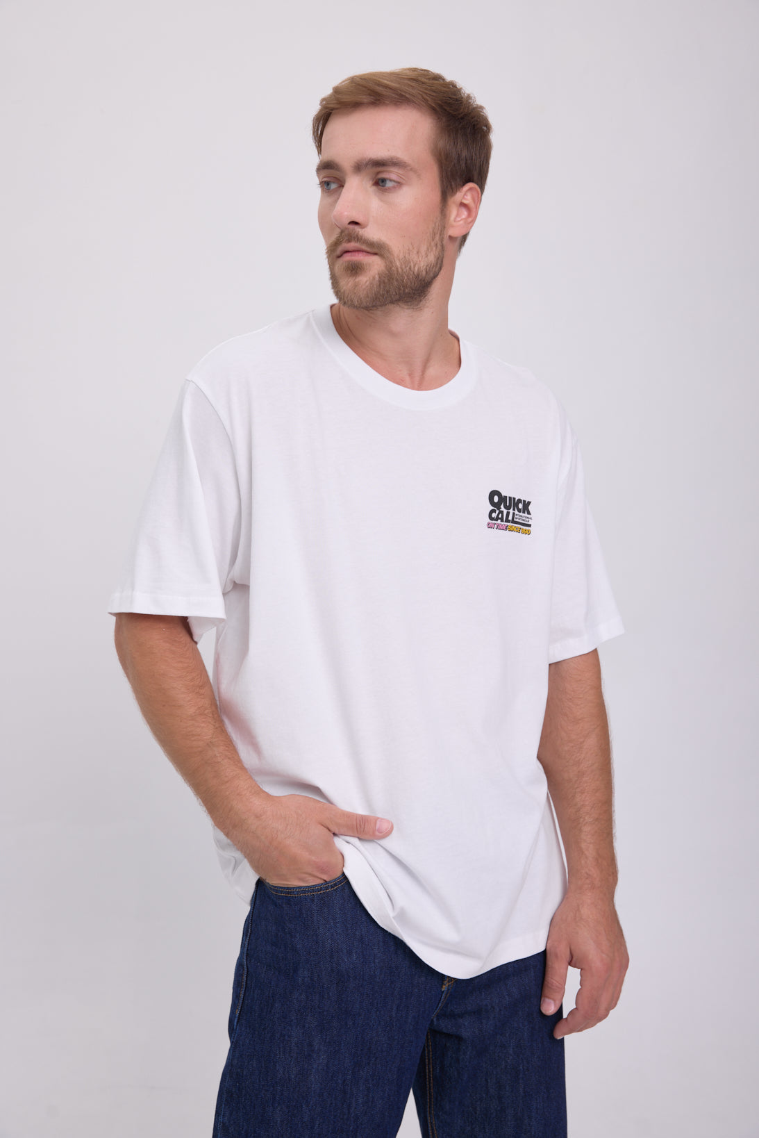 POLERA SALON - Bright White Print:RUNNING RABBIT