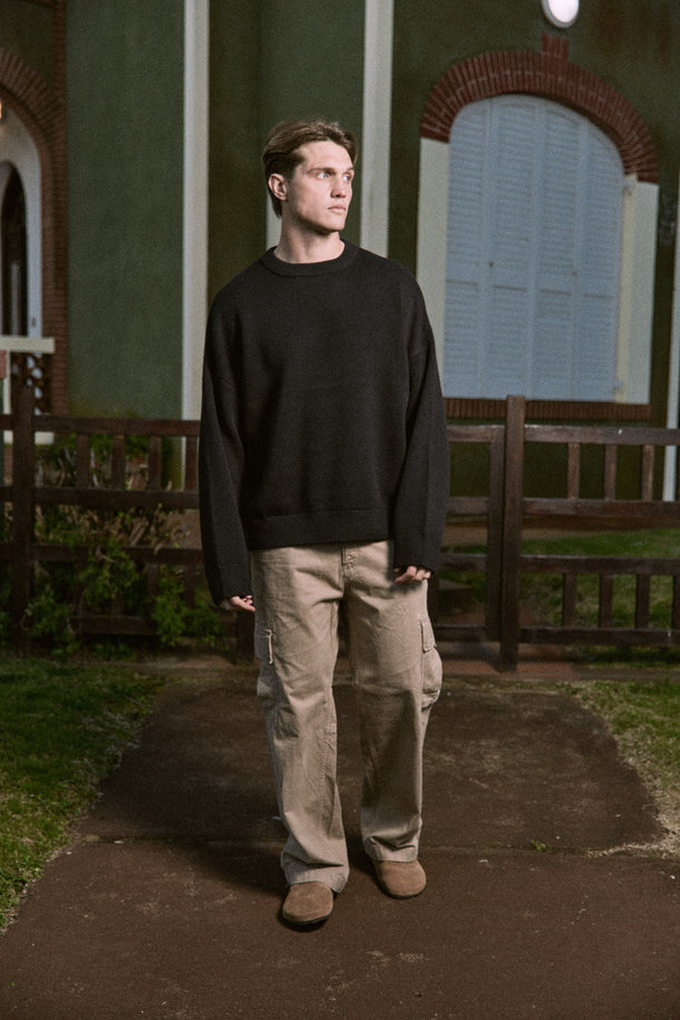 Product SWEATER OVERSIZE TEJIDO KOBE - Black - Image 2