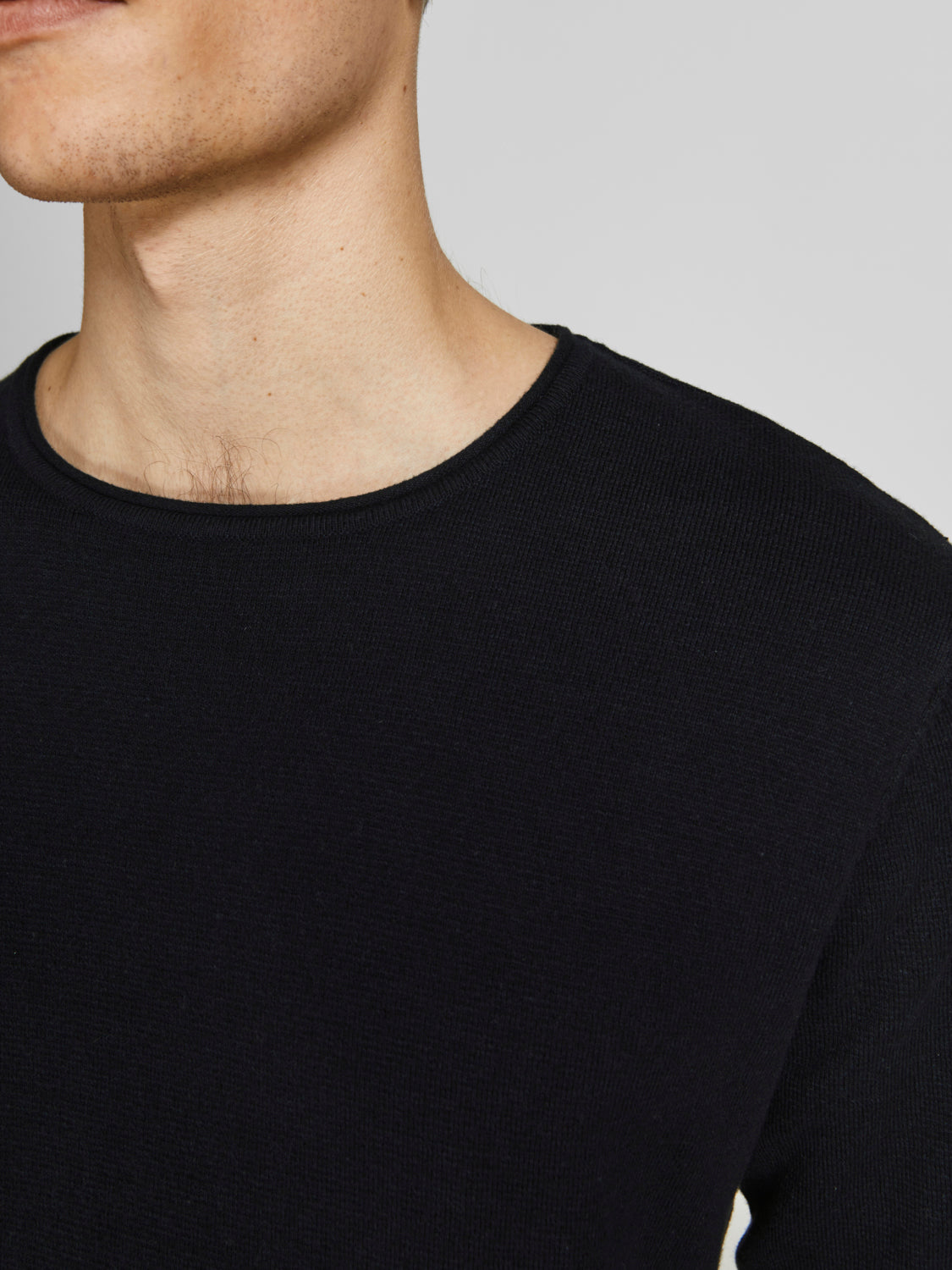SWEATER BÁSICO TEJIDO HILL - Black
