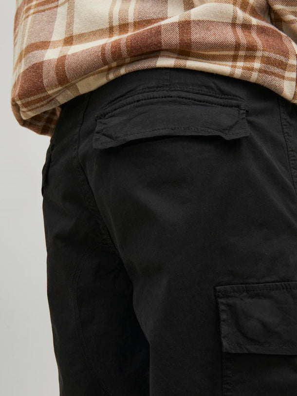 Product PANTALÓN CARGO TIRO MEDIO TUCKER - Black Detail:SOLID - Image 14