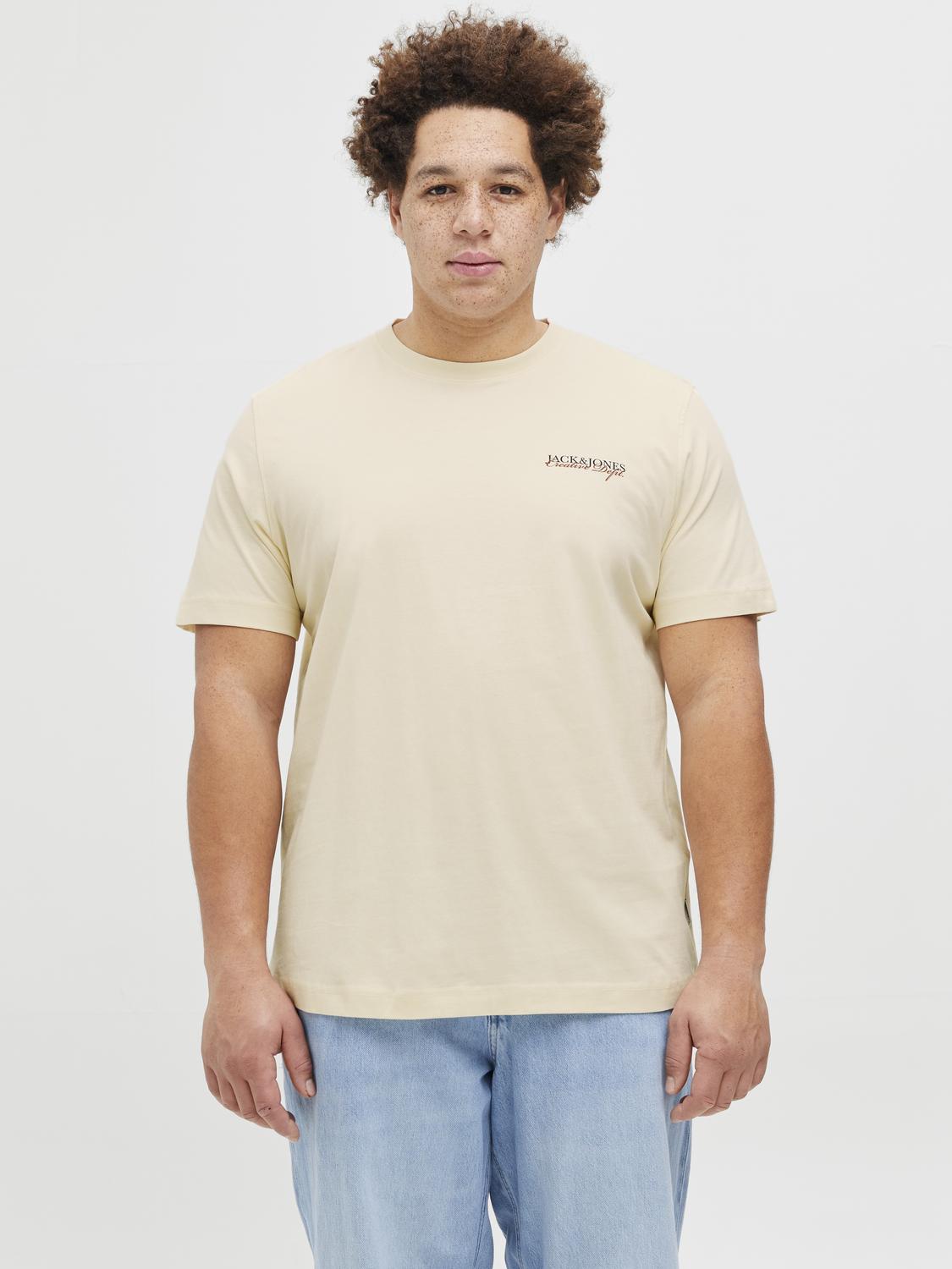 4768937