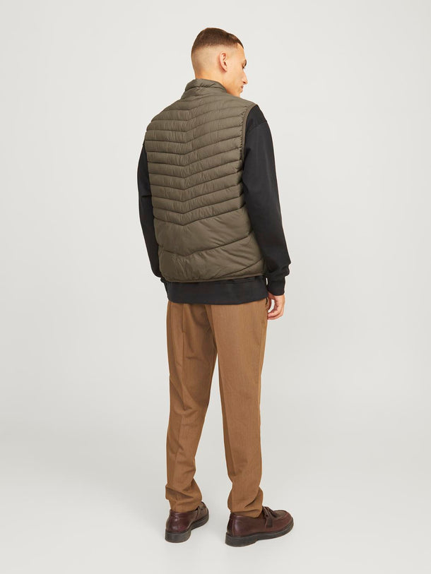 Product CHALECO PUFFER STATE - Canteen - Image 4