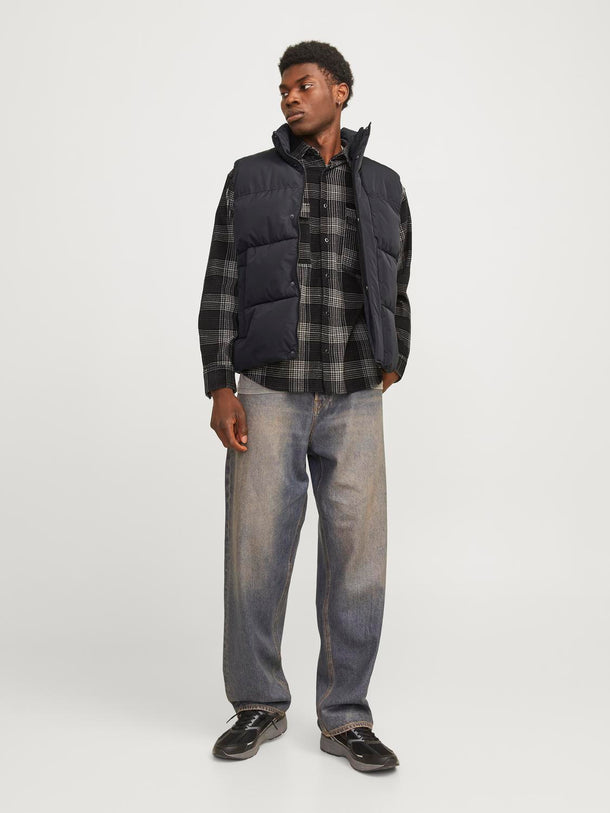 Product CHALECO BRADLEY - Black - Image 5