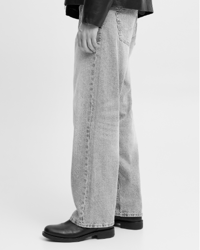 JEANS Y PANTALONES