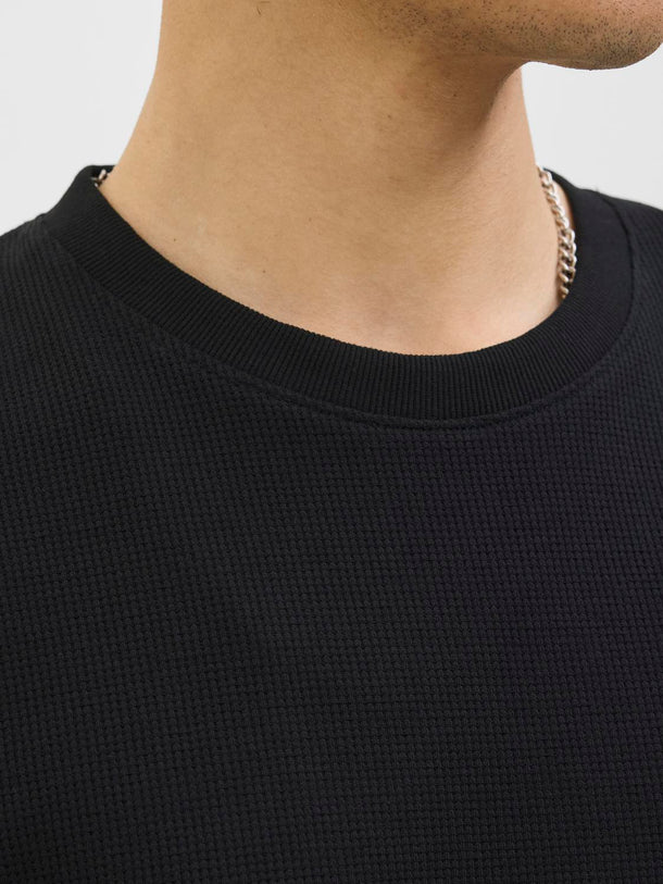 Product POLERA RELAXED CON TEXTURA AUSTIN-Black - Image 5