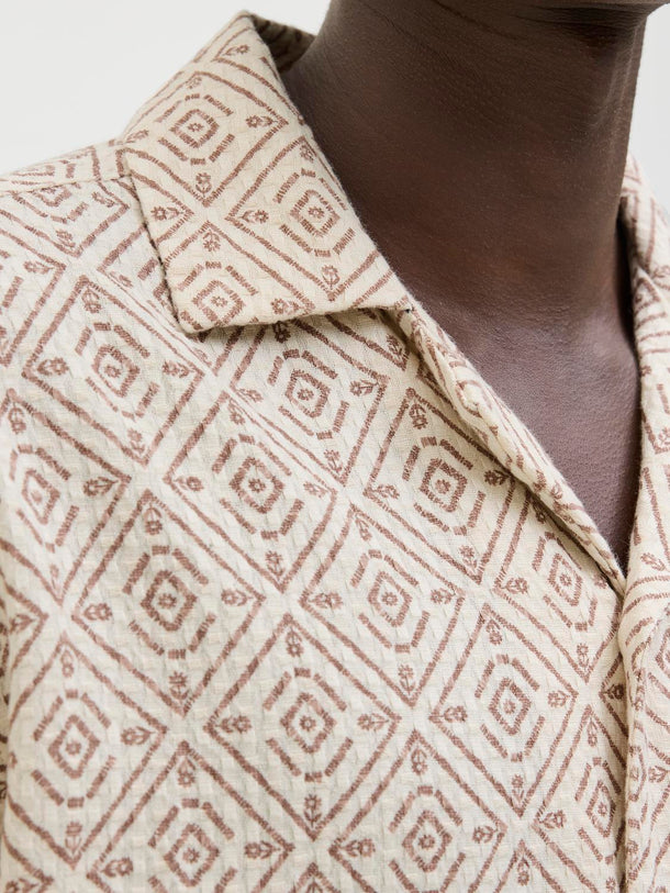 Product CAMISA RELAXED ESTAMPADA VINCENT-Oatmeal Fit:RELAXED FIT - Image 6