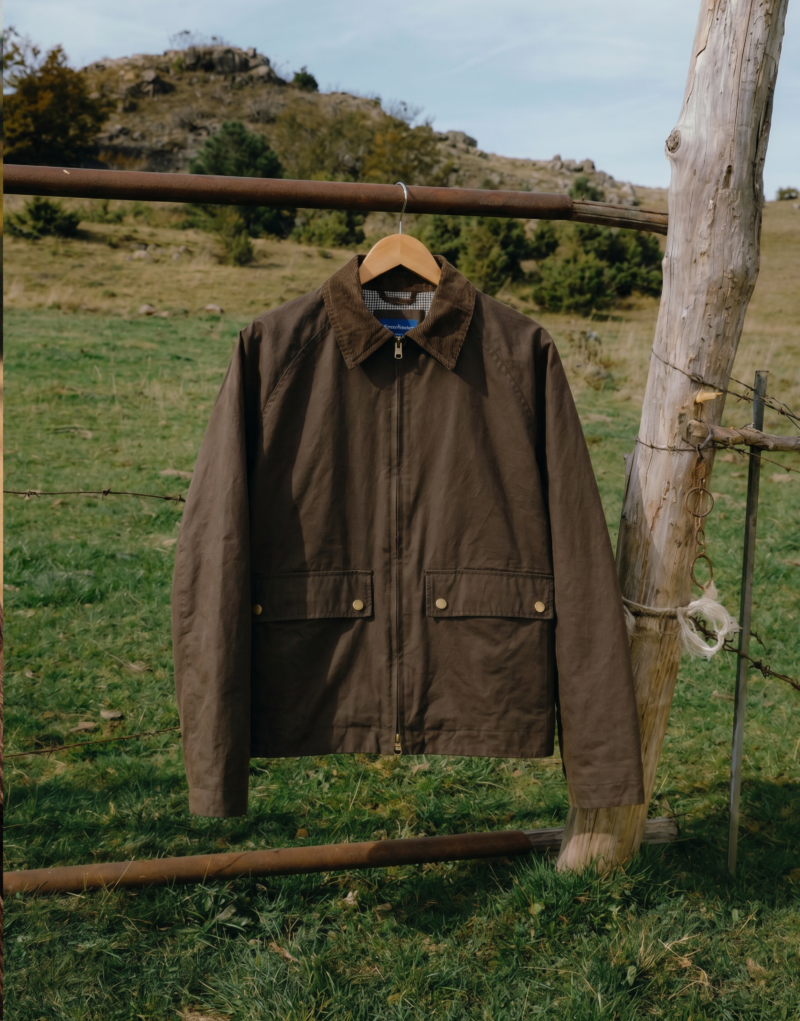 CHAQUETAS Y ABRIGOS
