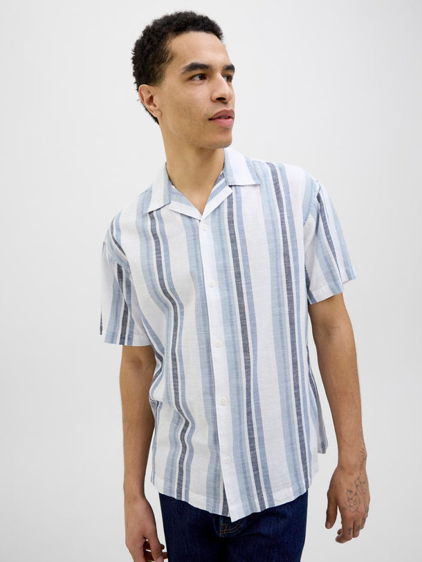 Product CAMISA LOOSE DE LINO SUMMER -Ashley Blue Fit:RELAXED FIT - Image 3