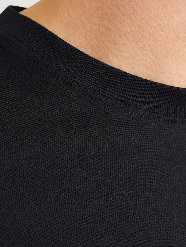 Product POLERA RELAXED LEGACY - Black Detail:Moonbeam - Image 6