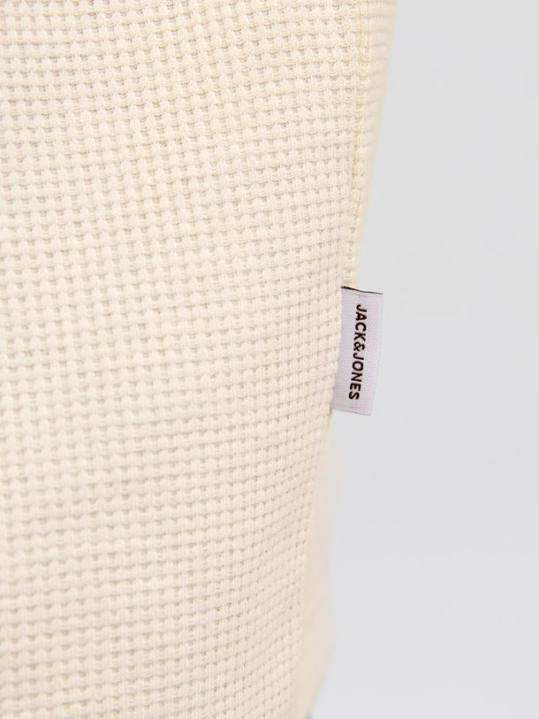 Product POLERA RELAXED CON TEXTURA AUSTIN-Antique White Detail:MELANGE - Image 7