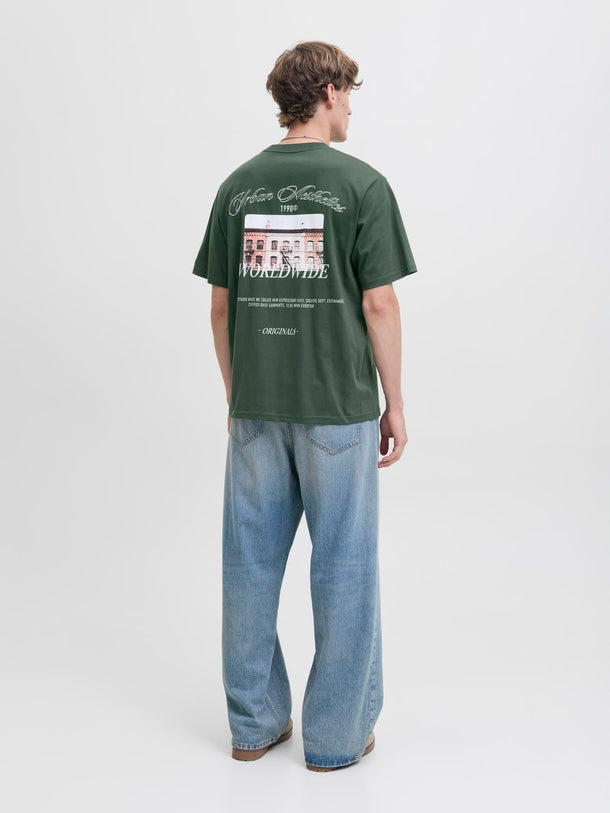Product POLERA RELAXED ESTAMPADA LEECKER-Sycamore - Image 4