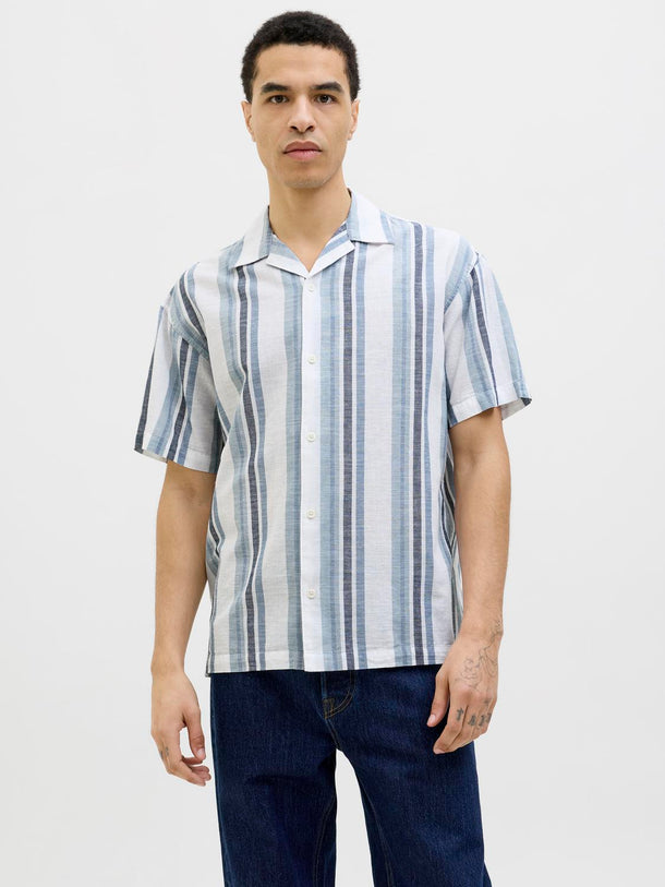 Product CAMISA LOOSE RESORT DE LINO SUMMER - Ashley Blue Fit:RELAXED FIT - Image 7