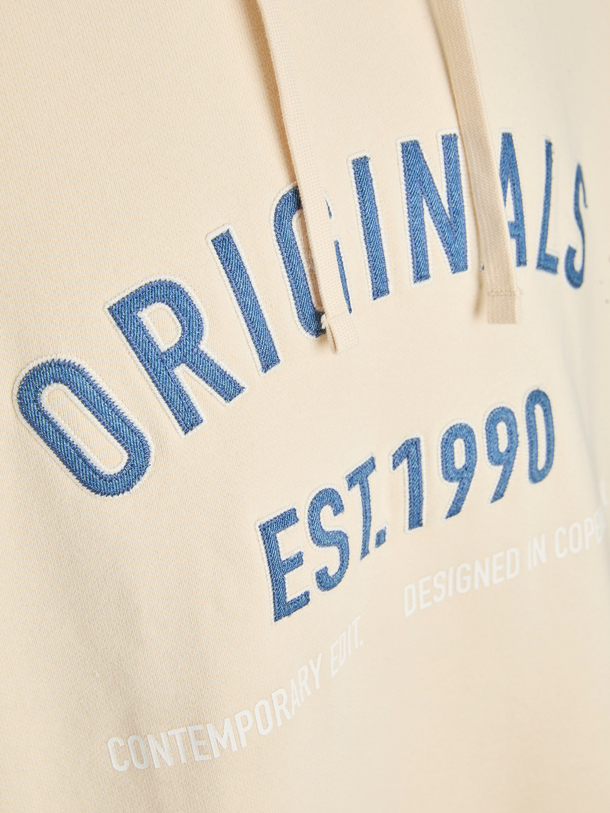 Product POLERÓN OVERSIZE CON CAPUCHA ESTAMPADO BOWERY-Antique White - Image 3