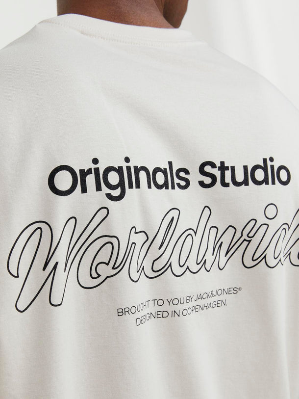 Product POLERA RELAXED MANGA CORTA VESTERBRO - Moonbeam Detail:SS24 - Image 7