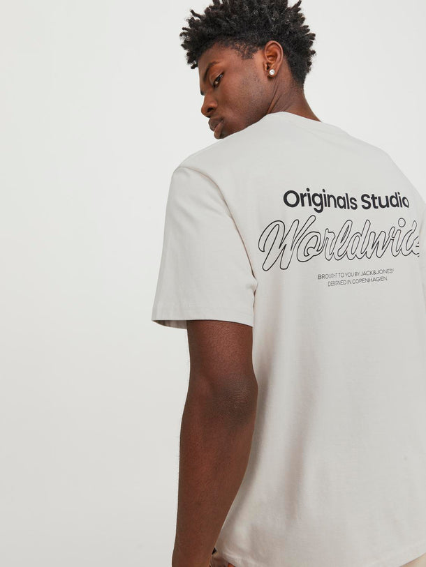 Product POLERA RELAXED MANGA CORTA VESTERBRO - Moonbeam Detail:SS24 - Image 3