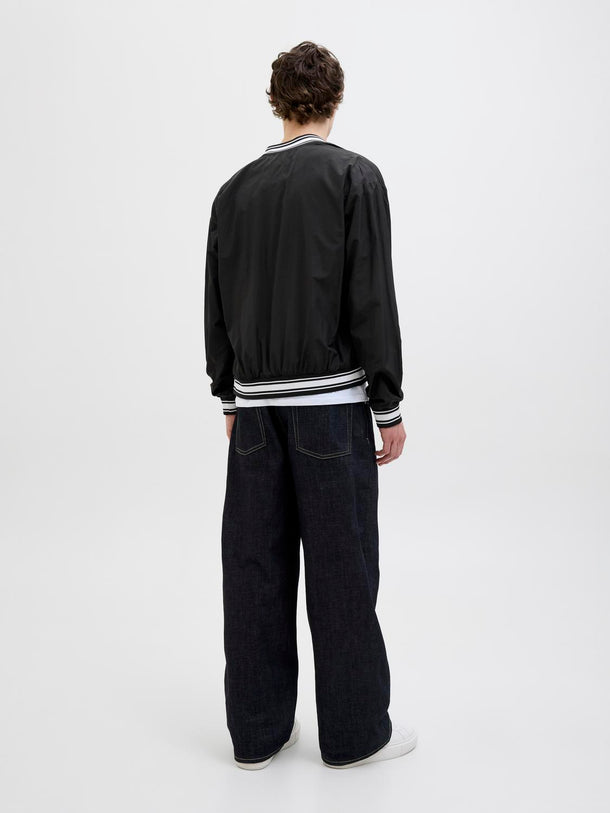 Product CHAQUETA BOMBER ALMERIA-Black - Image 5